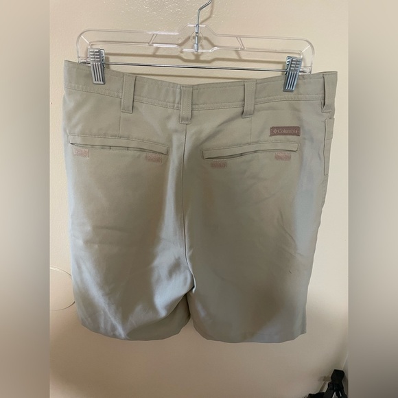 ✨Men’s Columbia Shorts Size 32 - Picture 7 of 10